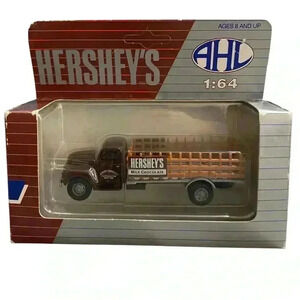 AHL American Highway Legends
Hershey's vintage truck 1:64 New Die
Cast Models